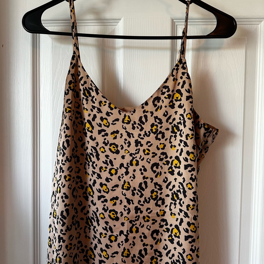 Hem & Thread Dress - Picture 5 of 5